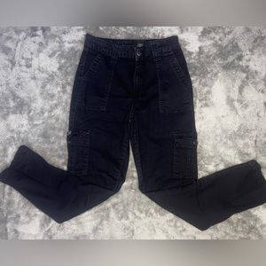 Black Cargo Jeans !
